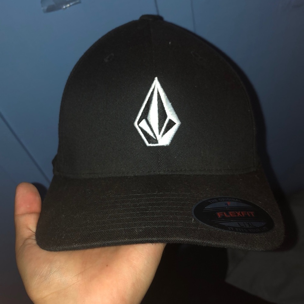 Black Volcom Hat